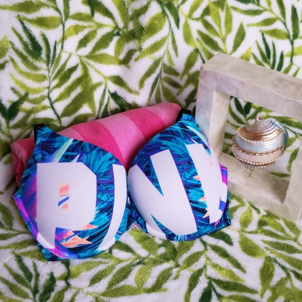 PINK VS Wear Everywhere Push-Up Bra